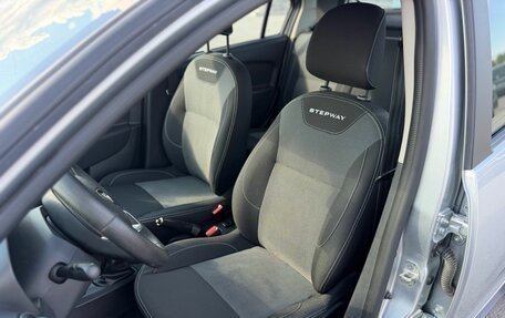 Renault Logan II, 2021 год, 1 299 000 рублей, 26 фотография