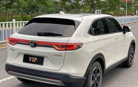 Honda Vezel, 2023 год, 1 373 000 рублей, 5 фотография