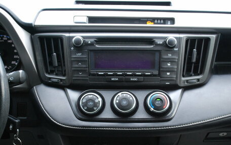 Toyota RAV4, 2015 год, 2 000 000 рублей, 14 фотография