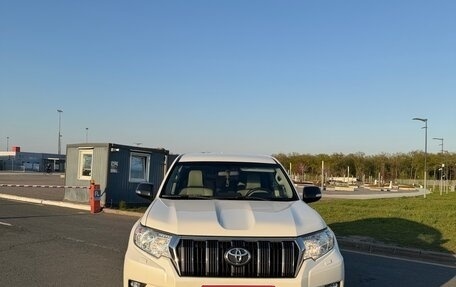 Toyota Land Cruiser Prado 150 рестайлинг 2, 2018 год, 4 100 000 рублей, 1 фотография