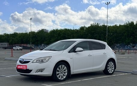 Opel Astra J, 2012 год, 750 000 рублей, 1 фотография