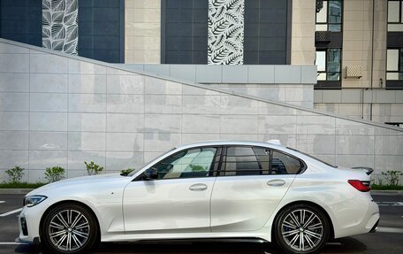 BMW 3 серия, 2019 год, 3 300 000 рублей, 13 фотография