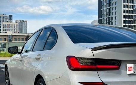 BMW 3 серия, 2019 год, 3 300 000 рублей, 15 фотография