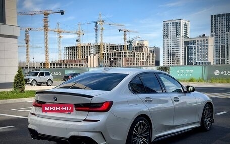 BMW 3 серия, 2019 год, 3 300 000 рублей, 16 фотография