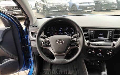 Hyundai Solaris II рестайлинг, 2017 год, 1 077 000 рублей, 18 фотография