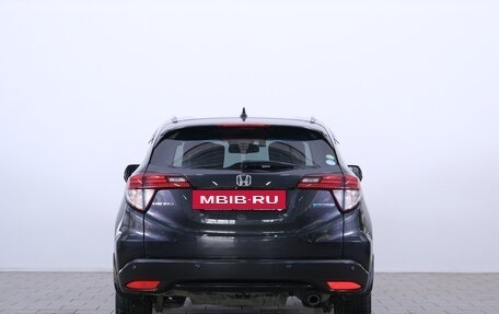 Honda Vezel, 2017 год, 1 949 000 рублей, 6 фотография