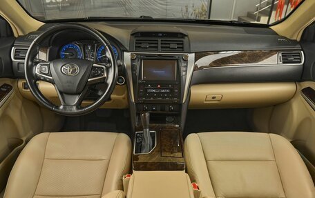 Toyota Camry, 2016 год, 1 789 000 рублей, 8 фотография