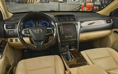 Toyota Camry, 2016 год, 1 789 000 рублей, 7 фотография