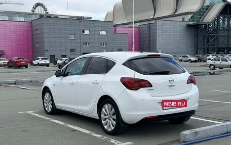 Opel Astra J, 2012 год, 750 000 рублей, 3 фотография