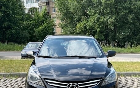 Hyundai Solaris II рестайлинг, 2014 год, 950 000 рублей, 2 фотография