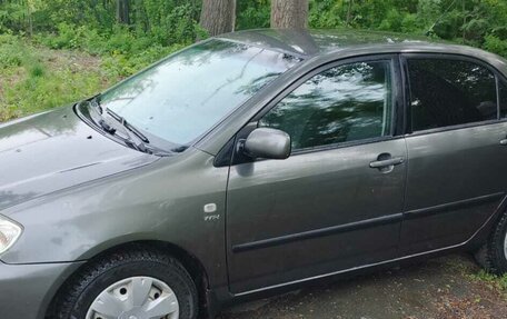 Toyota Corolla, 2004 год, 540 000 рублей, 3 фотография