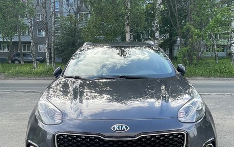 KIA Sportage IV рестайлинг, 2018 год, 1 900 000 рублей, 2 фотография