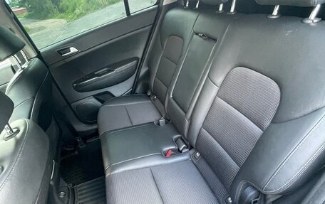 KIA Sportage IV рестайлинг, 2018 год, 1 900 000 рублей, 9 фотография