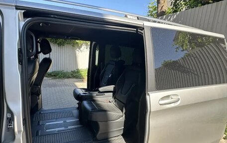 Mercedes-Benz V-Класс, 2019 год, 4 790 000 рублей, 7 фотография