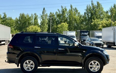 Mitsubishi Pajero Sport II рестайлинг, 2014 год, 1 915 000 рублей, 4 фотография