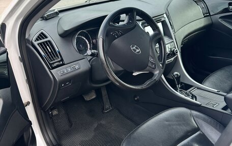 Hyundai Sonata VI, 2011 год, 1 400 000 рублей, 7 фотография