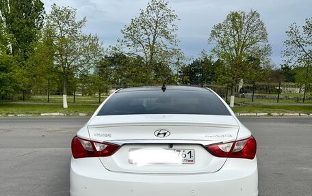 Hyundai Sonata VI, 2011 год, 1 400 000 рублей, 2 фотография