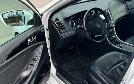 Hyundai Sonata VI, 2011 год, 1 400 000 рублей, 18 фотография
