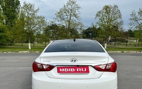 Hyundai Sonata VI, 2011 год, 1 400 000 рублей, 17 фотография