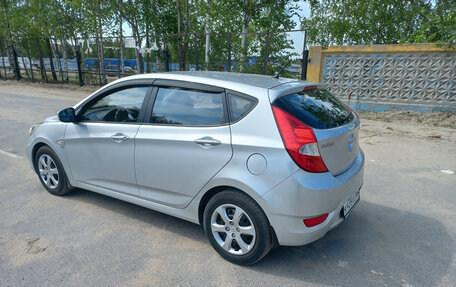Hyundai Solaris II рестайлинг, 2012 год, 1 100 000 рублей, 9 фотография
