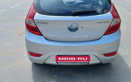 Hyundai Solaris II рестайлинг, 2012 год, 1 100 000 рублей, 3 фотография