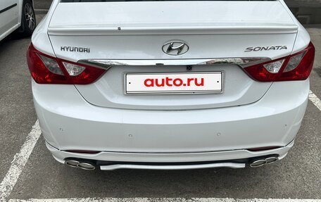 Hyundai Sonata VI, 2011 год, 1 400 000 рублей, 21 фотография