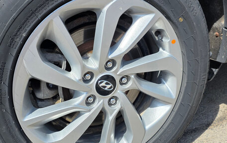 Hyundai Tucson III, 2016 год, 2 250 000 рублей, 15 фотография