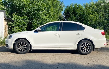 Volkswagen Jetta VI, 2012 год, 985 000 рублей, 3 фотография