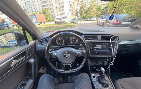 Volkswagen Tiguan II, 2018 год, 2 465 000 рублей, 10 фотография