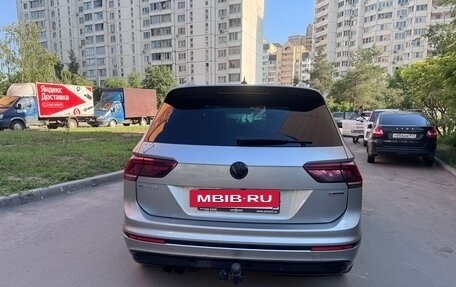 Volkswagen Tiguan II, 2018 год, 2 465 000 рублей, 6 фотография