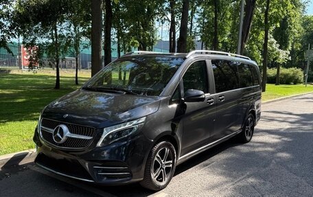 Mercedes-Benz V-Класс, 2019 год, 6 000 000 рублей, 3 фотография