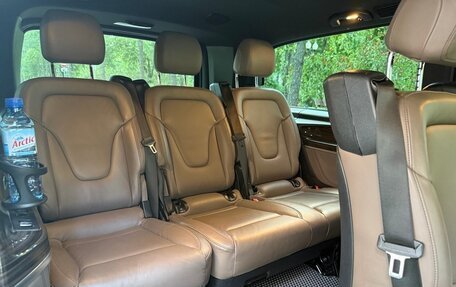 Mercedes-Benz V-Класс, 2019 год, 6 000 000 рублей, 24 фотография