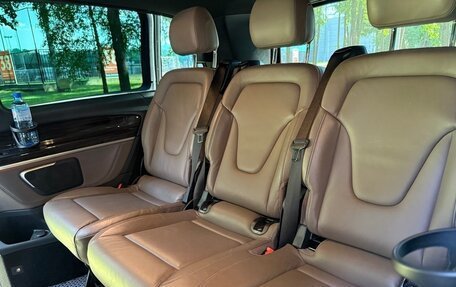Mercedes-Benz V-Класс, 2019 год, 6 000 000 рублей, 25 фотография