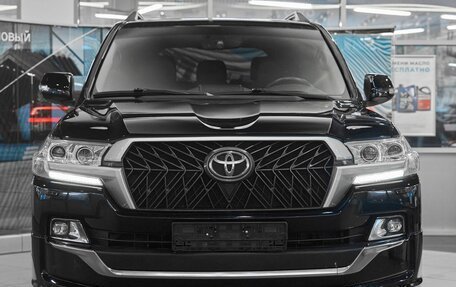 Toyota Land Cruiser 200, 2015 год, 4 699 000 рублей, 2 фотография