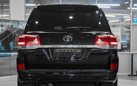 Toyota Land Cruiser 200, 2015 год, 4 699 000 рублей, 5 фотография