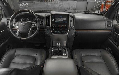 Toyota Land Cruiser 200, 2015 год, 4 699 000 рублей, 9 фотография