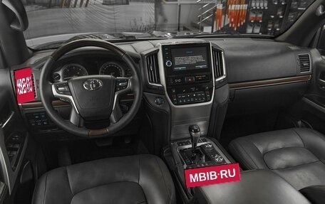 Toyota Land Cruiser 200, 2015 год, 4 699 000 рублей, 8 фотография
