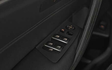 BMW 5 серия, 2019 год, 3 899 000 рублей, 15 фотография