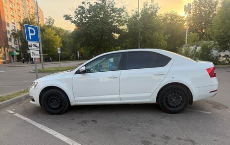 Skoda Octavia, 2017 год, 1 000 000 рублей, 3 фотография