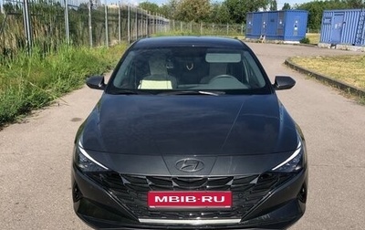 Hyundai Elantra, 2022 год, 2 100 000 рублей, 1 фотография
