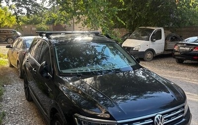Volkswagen Tiguan II, 2018 год, 2 200 000 рублей, 1 фотография