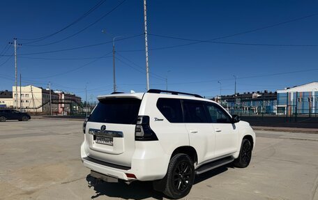 Toyota Land Cruiser Prado 150 рестайлинг 2, 2020 год, 7 200 000 рублей, 2 фотография