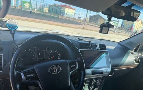 Toyota Land Cruiser Prado 150 рестайлинг 2, 2020 год, 7 200 000 рублей, 6 фотография