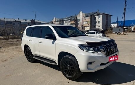 Toyota Land Cruiser Prado 150 рестайлинг 2, 2020 год, 7 200 000 рублей, 3 фотография