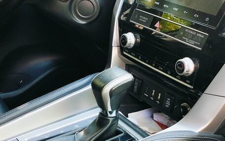 Mitsubishi Pajero Sport III рестайлинг, 2022 год, 3 700 000 рублей, 3 фотография
