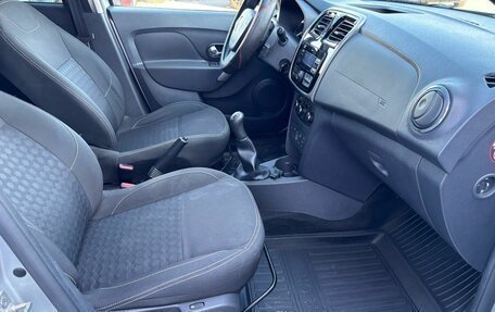 Renault Logan II, 2018 год, 699 000 рублей, 16 фотография