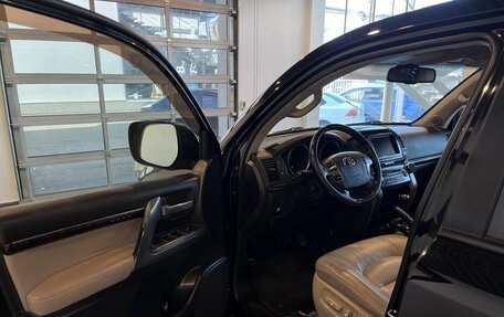 Toyota Land Cruiser 200, 2008 год, 2 599 000 рублей, 20 фотография