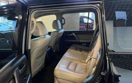Toyota Land Cruiser 200, 2008 год, 2 599 000 рублей, 24 фотография