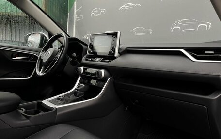 Toyota RAV4, 2020 год, 3 350 500 рублей, 8 фотография