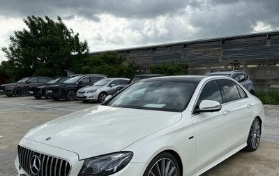 Mercedes-Benz E-Класс, 2019 год, 2 900 000 рублей, 1 фотография